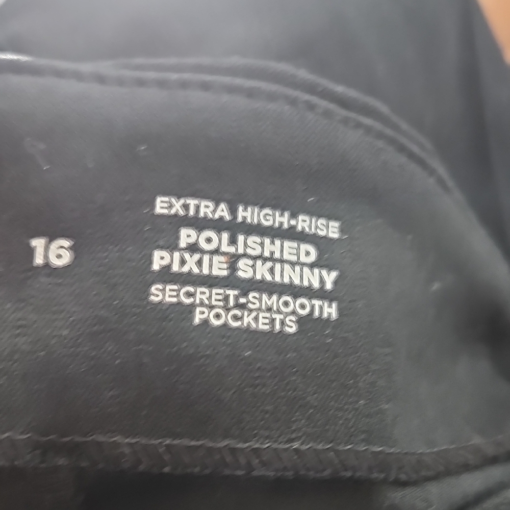 Old Navy Women's NWT Extra High Rise Polished Pixie Pants - Picture 13 of 14